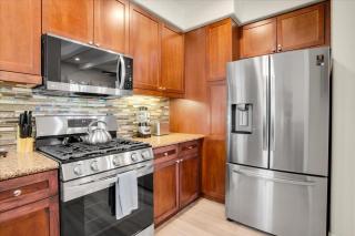 Modern LQ 3BR Getaway Steps to pool & spa - La Quinta - 1