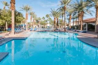 Desert Oasis Villa #A Steps from Pool - 5