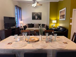 Stunning Empire State 3 BR'S - 9