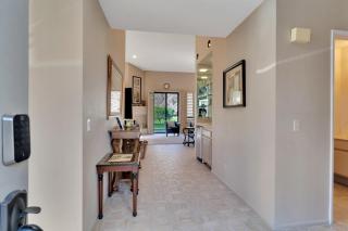 Spacious Villa with Spectacular Golf Course Views - 9
