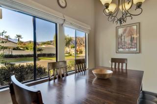 Great Location Steps to La Quinta Resort - La Quinta - 7
