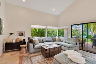 Fully Remodeled Modern Hacienda in La Quinta - La Quinta - 3