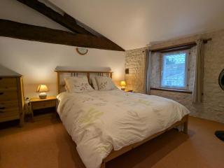 Gîte spacieux avec piscine chauffée, jardin, WIFI et animaux admis - FR-1-653-273 - 2