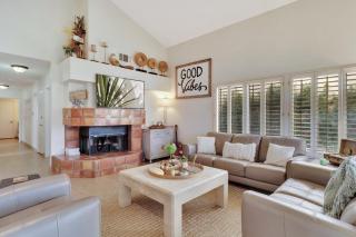 Contemporary Remodeled Villa near LQ Resort - La Quinta - 0