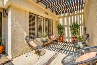 Modern 2BR Hacienda Walk to LQ Resort - La Quinta - 2