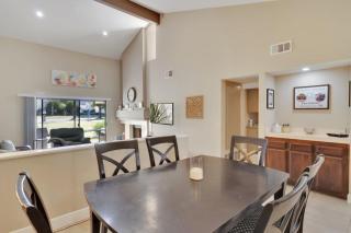 Beautiful Villa Walking Distance to LQ Resort - La Quinta - 1