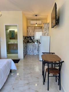 Ivory Escape Apartment - ATH Airport - Spata - 8