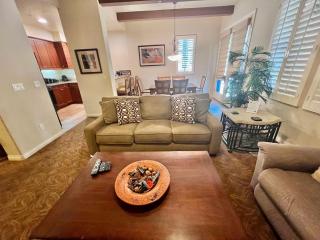 Gorgeous Ground Floor Villa Near Main Pool - 6