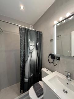 The Golden Jacuzzi Spot - Atenas - 4
