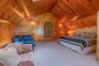 Modern Lakefront Cabin - Hot Tub - Stunning Views - Old Town - 1