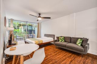 2413 Kuhio - Honolulu - 9