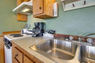 Fish, Hike and Unwind Getaway in Mountain View! - 2