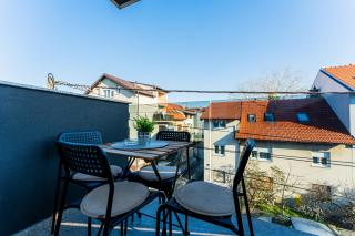 Flex SelfCheckIns 126 - Zagreb - 2 Bedrooms - Parking - Loggia - 5