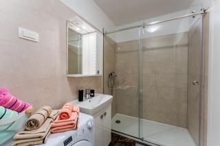 Flex SelfCheckIns 126 - Zagreb - 2 Bedrooms - Parking - Loggia - 6