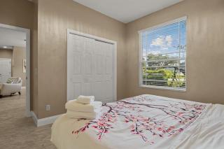 Elegant House, King Beds, Privacy fence, Massage - Lakeland - 9