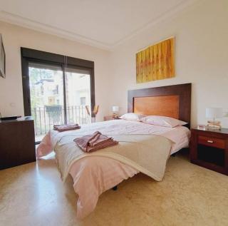 Cozy, great views, walking to golf course, pool - 2