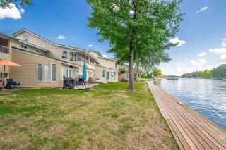 Cute and Cozy 2 Bedroom Condo Great for a couple or small family - 8