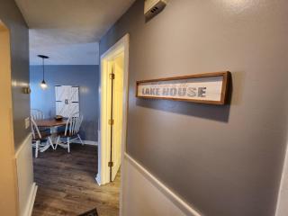 North Shore Inn TC 208 - 6