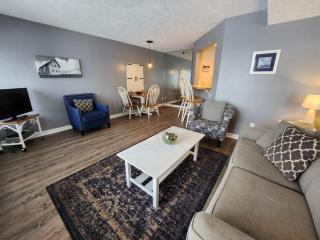 North Shore Inn TC 208 - 3