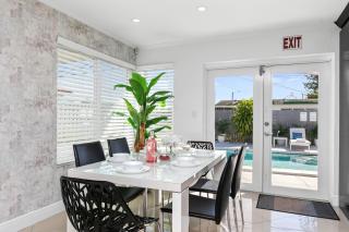 Pool House 3B-2B King Bed - BBQ - EV - Hollywood - 4