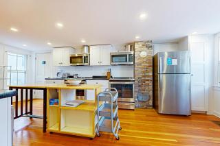 Bayberry Farmhouse - 3