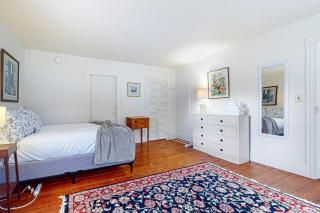 Bayberry Farmhouse - 5