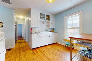 Green Door Cottage - 3