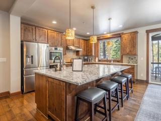 Suncadia 5 Bdrm Home with Pool Table Overlooking Golf Course - Cle Elum - 2