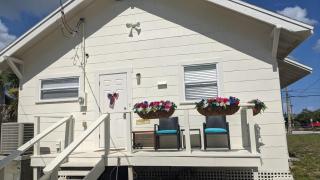 Cute 2B2B House, walk to Sponge Dock, Pet friendly - 2
