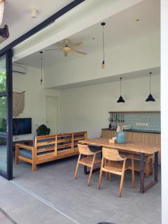 Villa Veleta Canggu - Tumbak Bayuh - 9