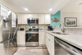 Oceanfront North Myrtle Beach Gem Pools Access! - Myrtle Beach - 7