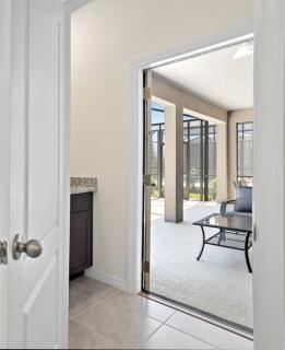 6 Bedrooms 5 Bathrooms Solterra 7623 Ol - 4