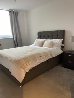 London Edgware Serviced Accommodation - Edgware - 8