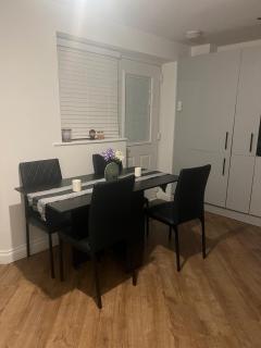 London Edgware Serviced Accommodation - Edgware - 2