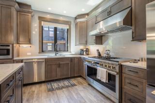 Suncadia 4 Bdrm Luxury Home - 3