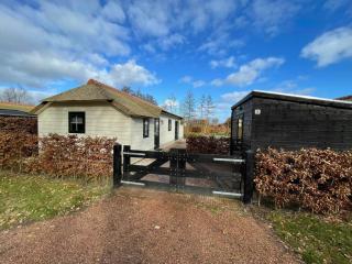Holiday home in Sint Nicolaasga with terrace - 9