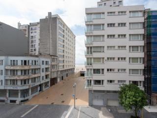 Beautiful apartment with lateral sea view - Oostende - 5