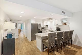 7C Seagrove Villa - Isle of Palms - 4