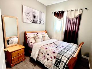 Spacious main floor suite in Detached Bungalow with Parking & Kitchen - 4