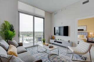 DESIGN DISTRICT CONDO 1BR & 1BA Q1205 - 1