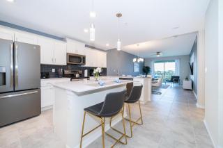 3141-204LS STOREY LAKE, CONDO 2/2 LAKE VIEW - Kissimmee - 2