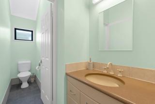 The Oasis - Charming Family Retreat on City Fringe - 6