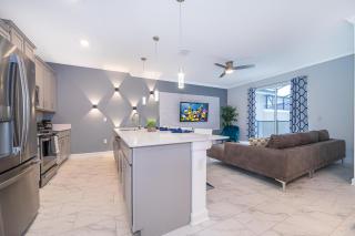 4202MC TOWNHOUSE 4 BEDROOMS & 3 BATHROOMS + POOL - Kissimmee - 1
