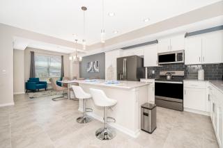 3141-202RF STOREY LAKE, CONDO 2/2 LAKE VIEW - Kissimmee - 3