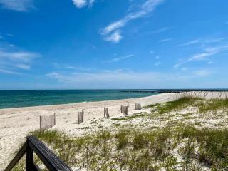 Amelia-Beachfront-Private Pool-Pet Friendly-Game Room - St. George Island - 7