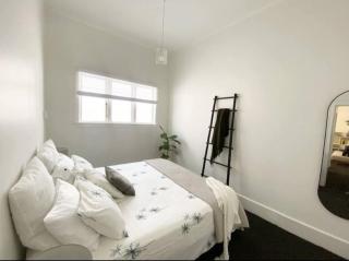 Sunny 2 Bed in Herne Bay, Close to CBD - Free WIFI - Auckland - 4