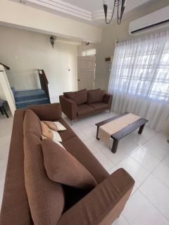 S75 Corner Spacious near Austin Helixuan Yijia Long Sing Restaurant - Johor Bahru - 0