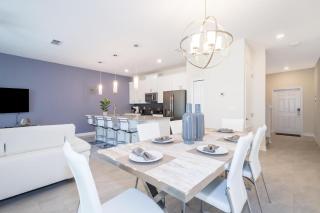 4835JS TOWNHOUSE 4 BEDROOMS & 3 BATHROOMS + POOL - Kissimmee - 3