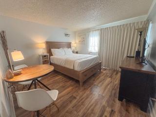 Kuhio Village 806 - 6