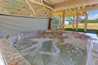 6129 Lady Jane Semi-Oceanfront Hot Tub - Nags Head - 8